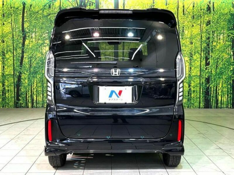 N BOX