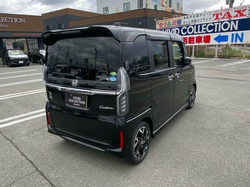 N BOX CUSTOM