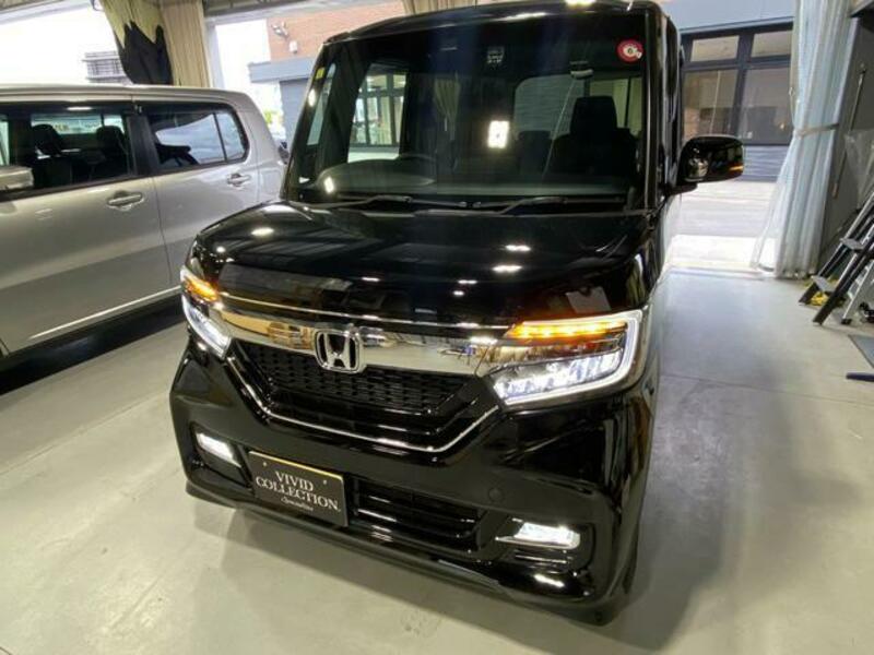 N BOX CUSTOM