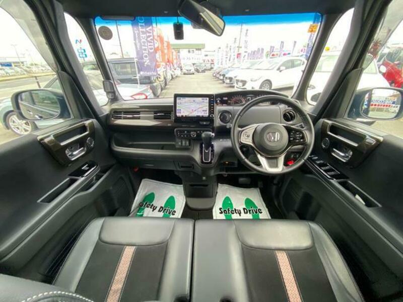 N BOX CUSTOM