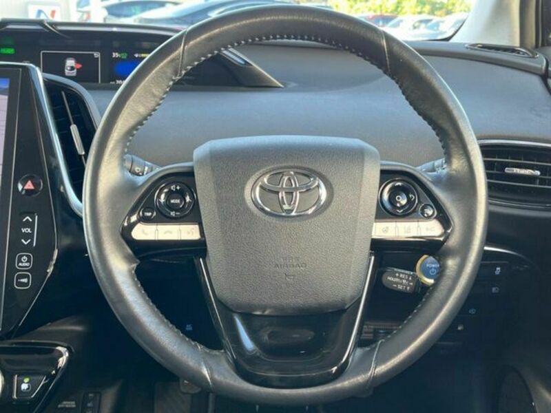 PRIUS PHV
