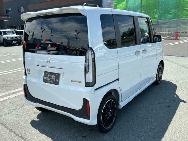 N BOX CUSTOM