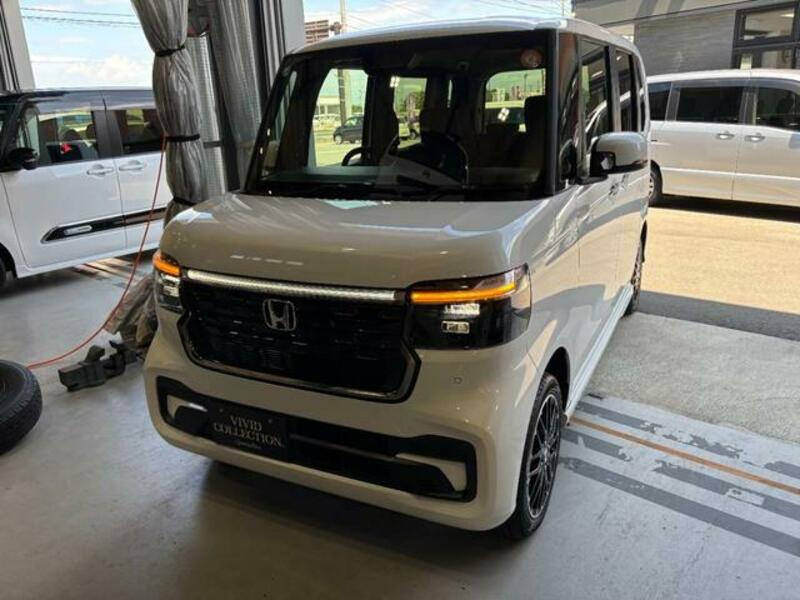 N BOX CUSTOM