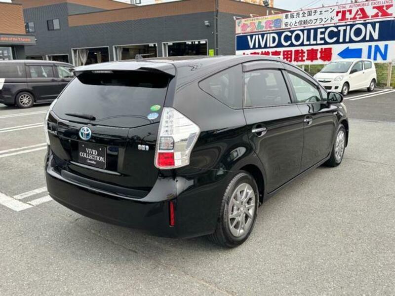 PRIUS ALPHA