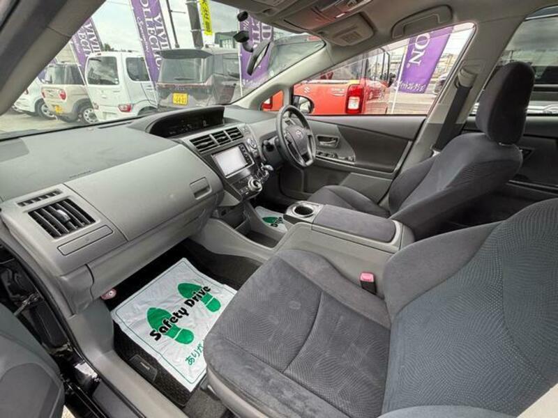 PRIUS ALPHA