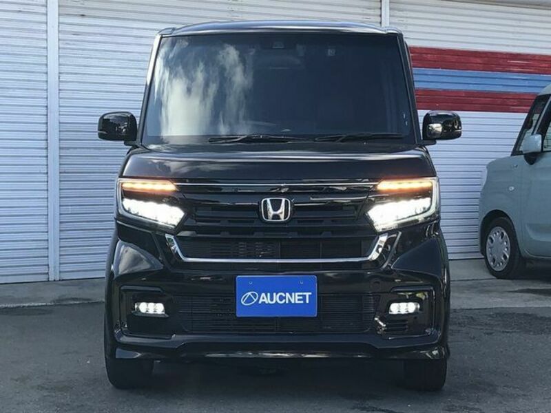 N BOX CUSTOM