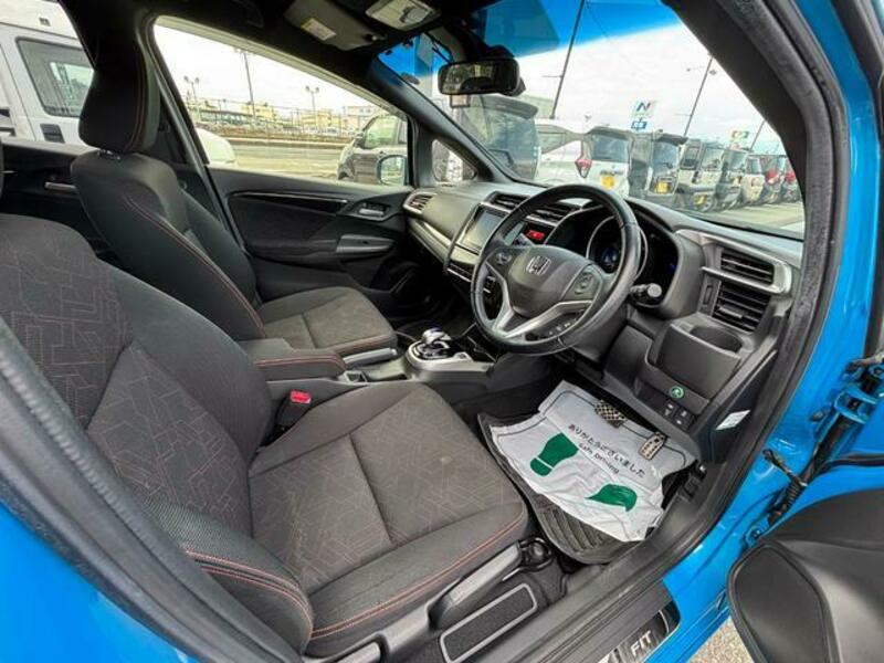 FIT HYBRID