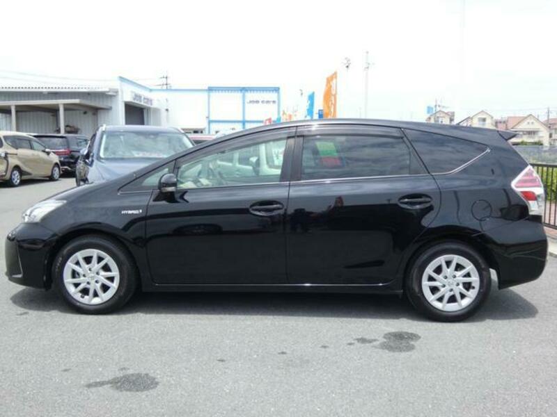 PRIUS ALPHA