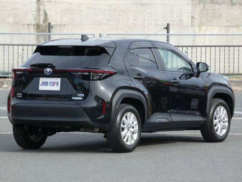 YARIS CROSS