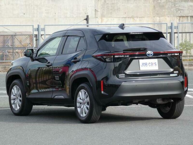YARIS CROSS