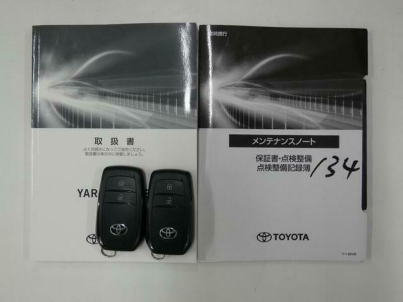 YARIS CROSS