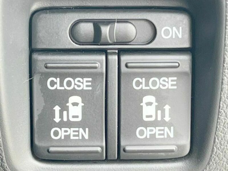 N BOX