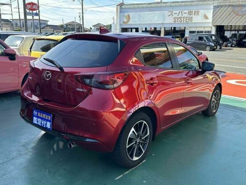 MAZDA2