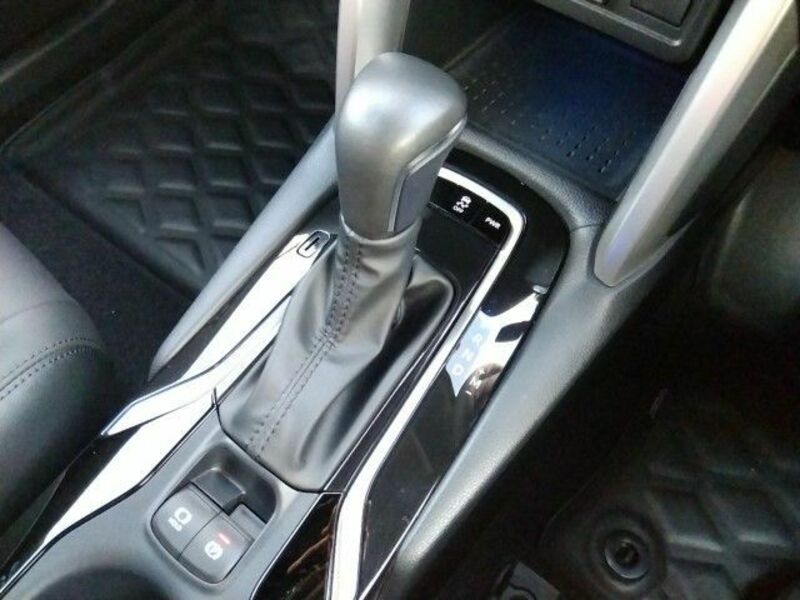 COROLLA CROSS