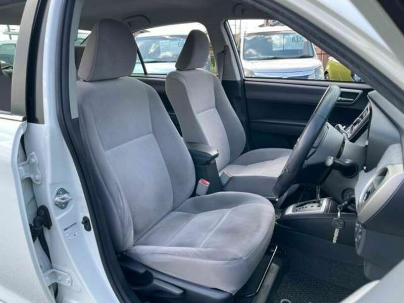 COROLLA AXIO