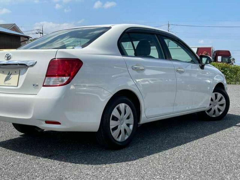 COROLLA AXIO