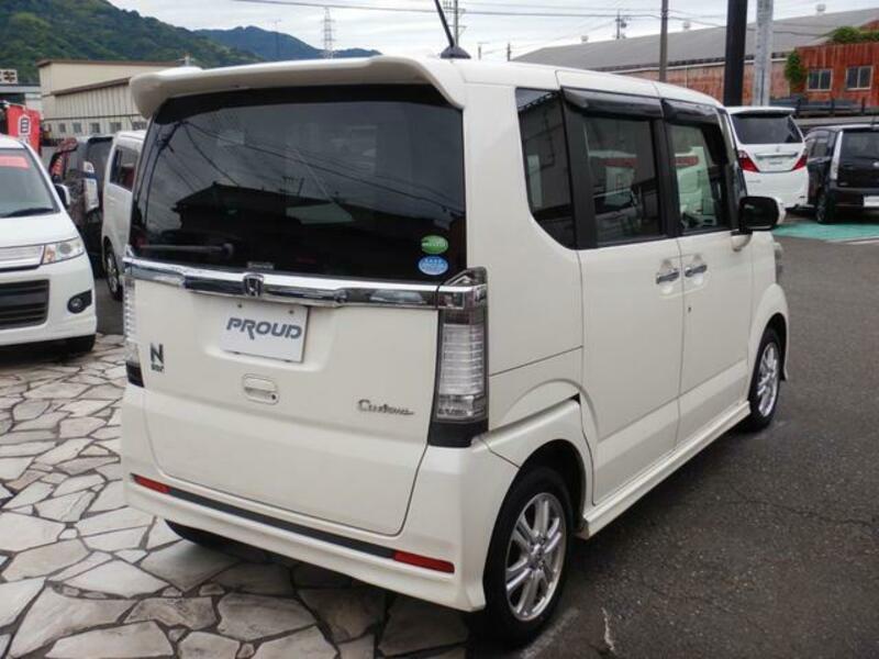 N BOX CUSTOM