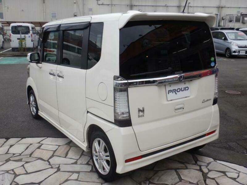 N BOX CUSTOM