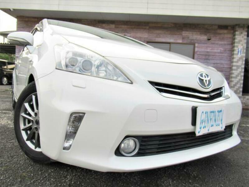 PRIUS ALPHA