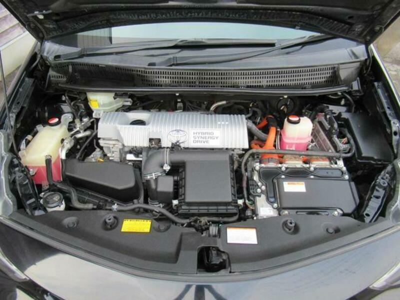 PRIUS ALPHA