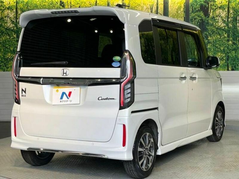 N BOX CUSTOM