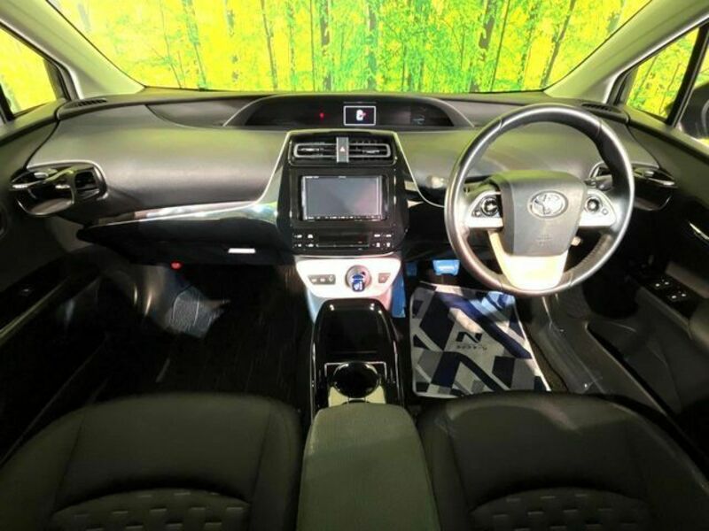 PRIUS PHV