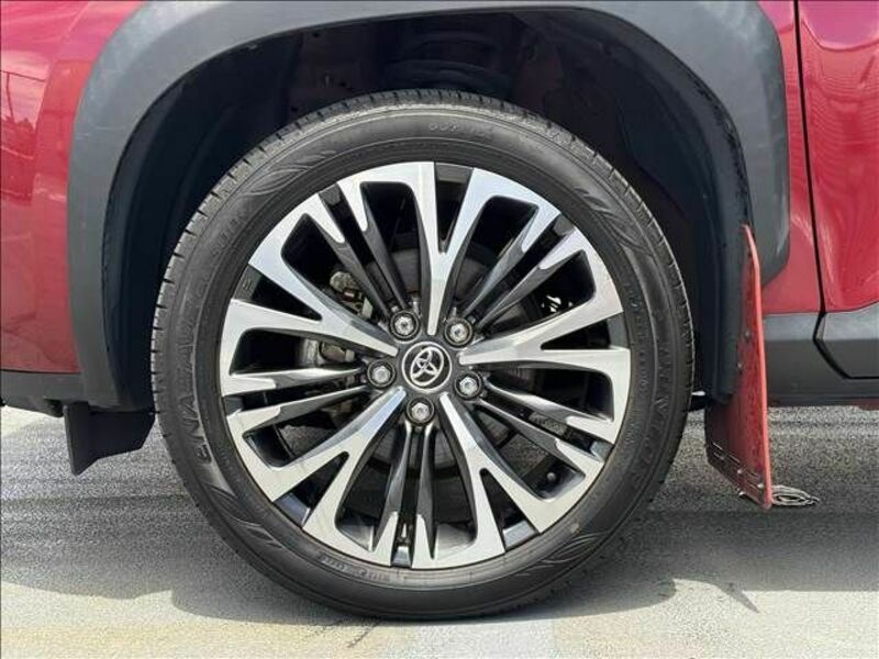 YARIS CROSS