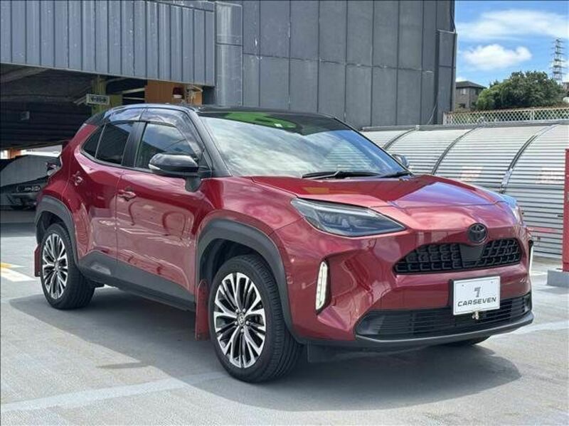 YARIS CROSS