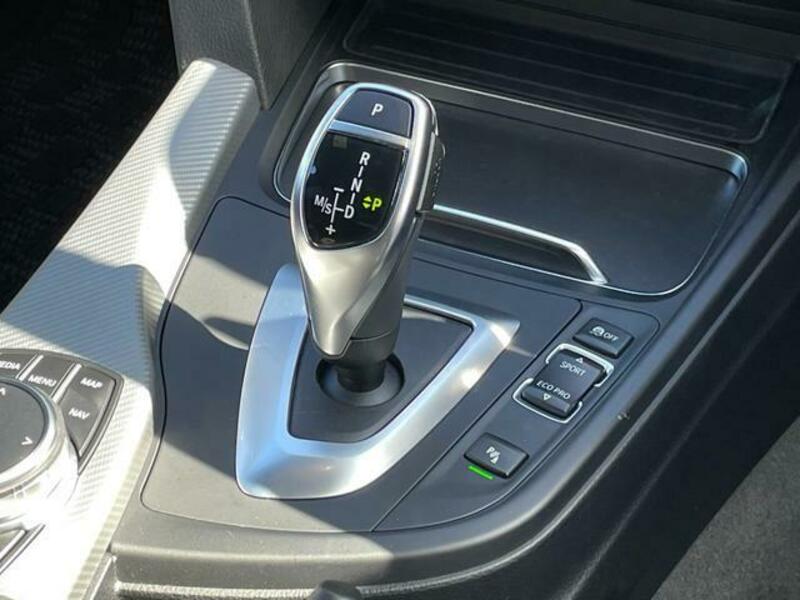 4 SERIES