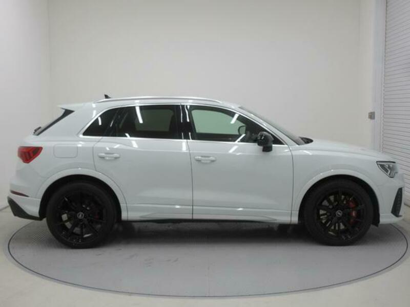 RS Q3