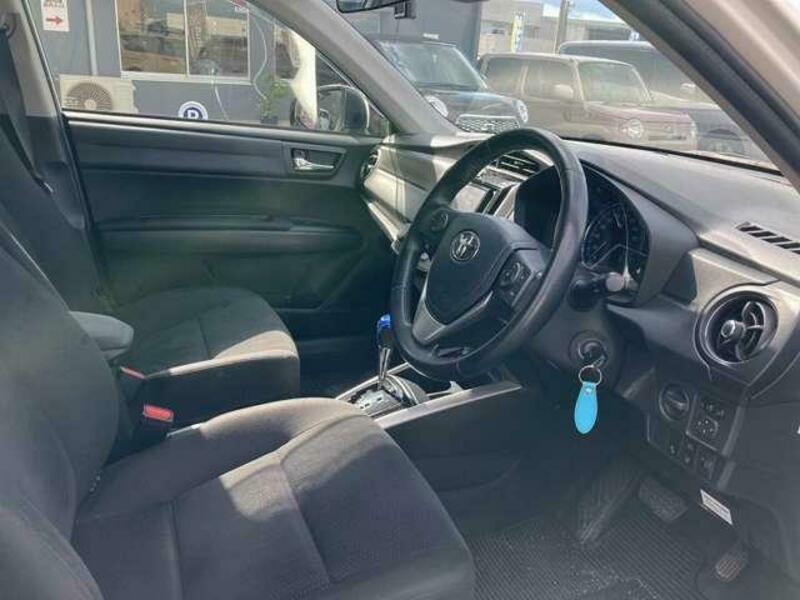 COROLLA FIELDER