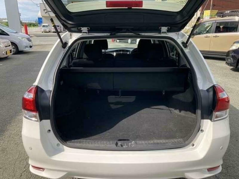 COROLLA FIELDER