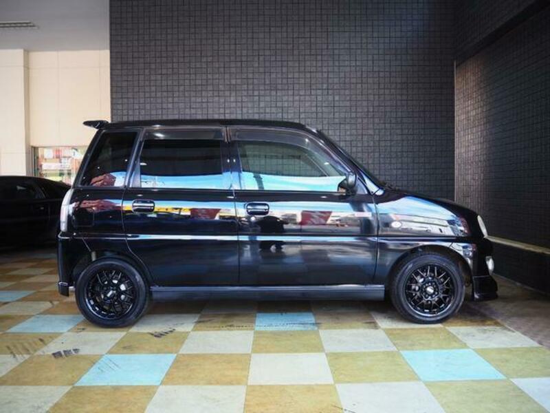 PLEO