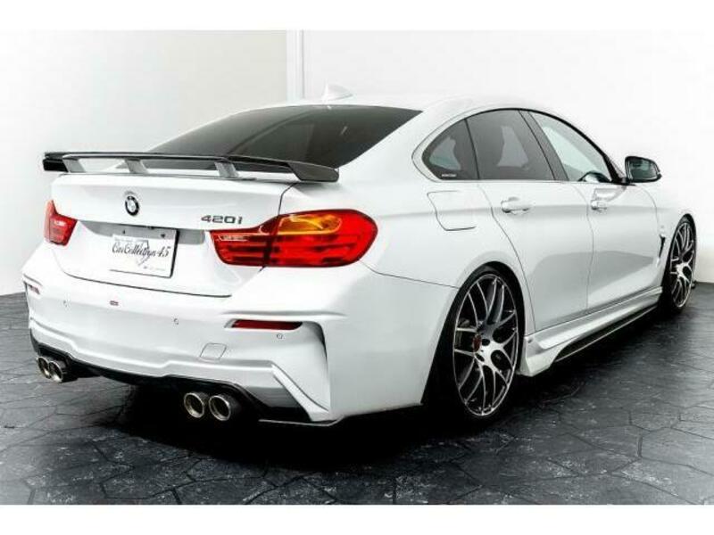 4 SERIES