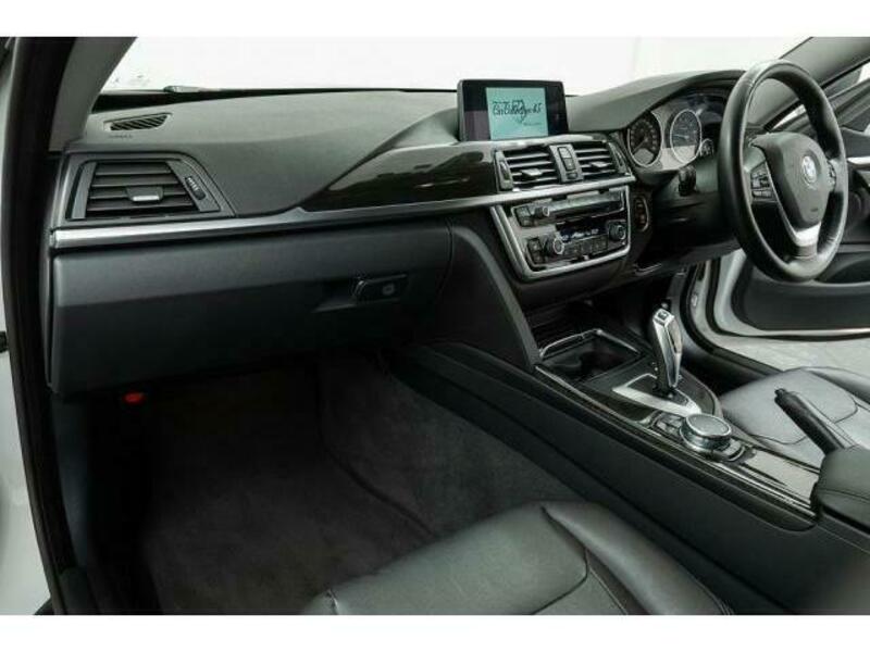 4 SERIES