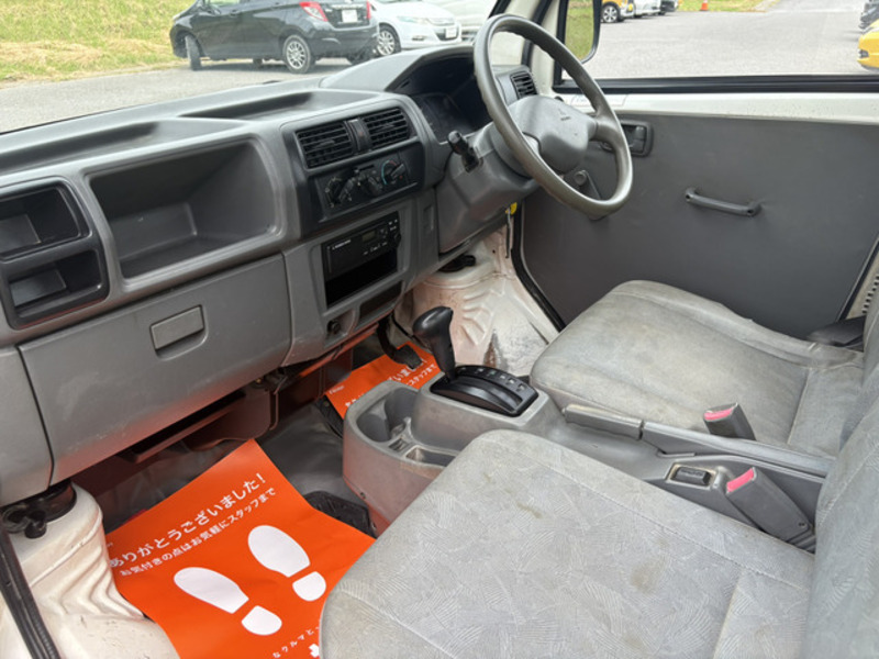 MINICAB TRUCK