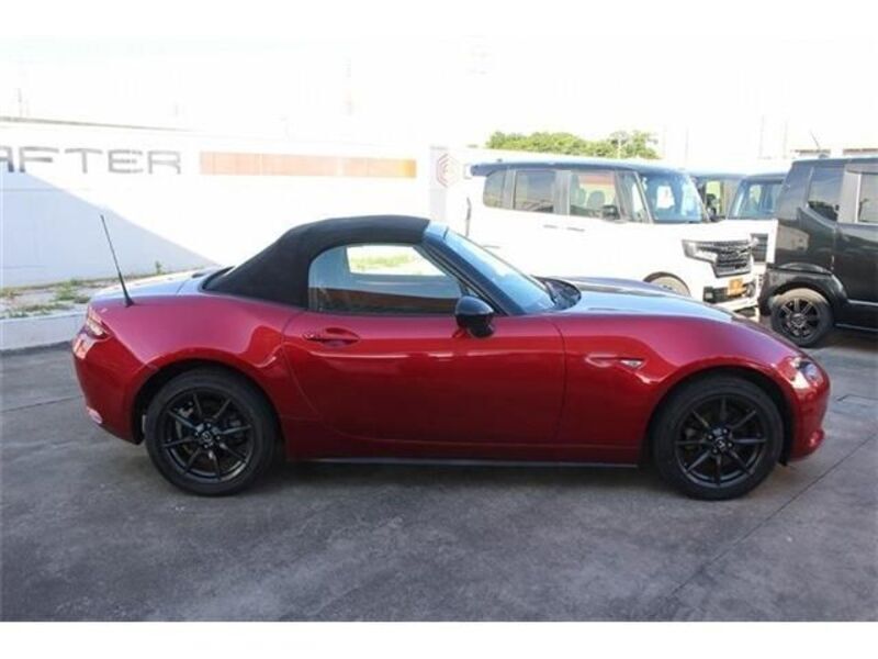 ROADSTER