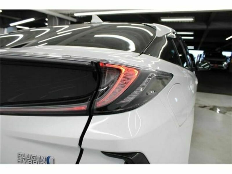 PRIUS PHV