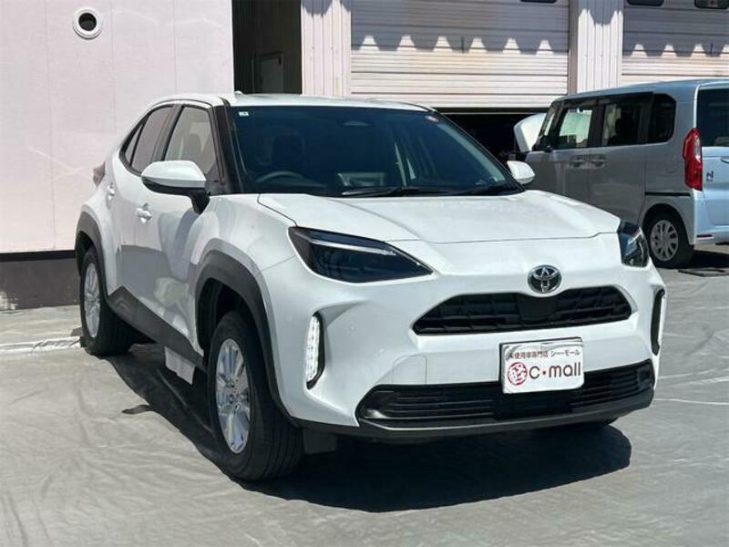 YARIS CROSS