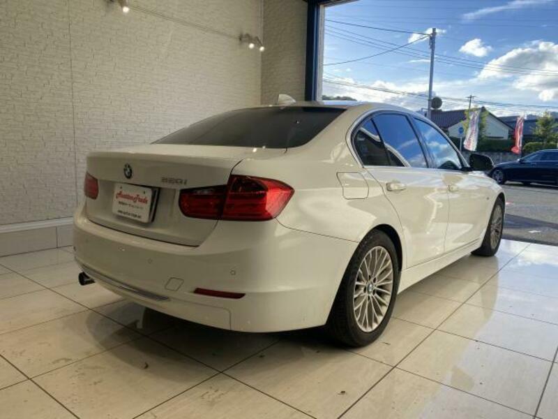 3 SERIES