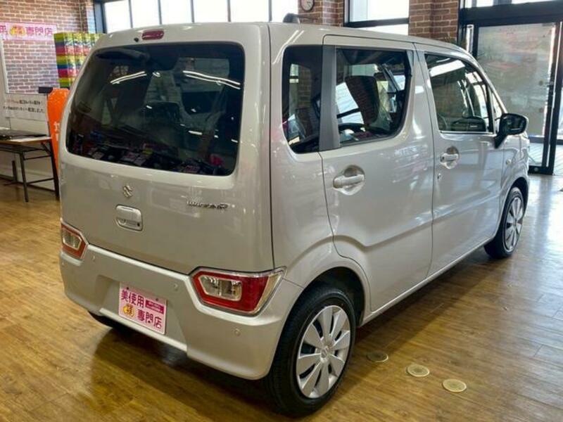 WAGON R