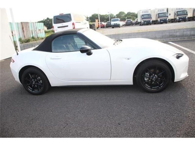 ROADSTER