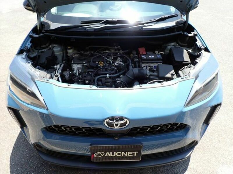 YARIS CROSS