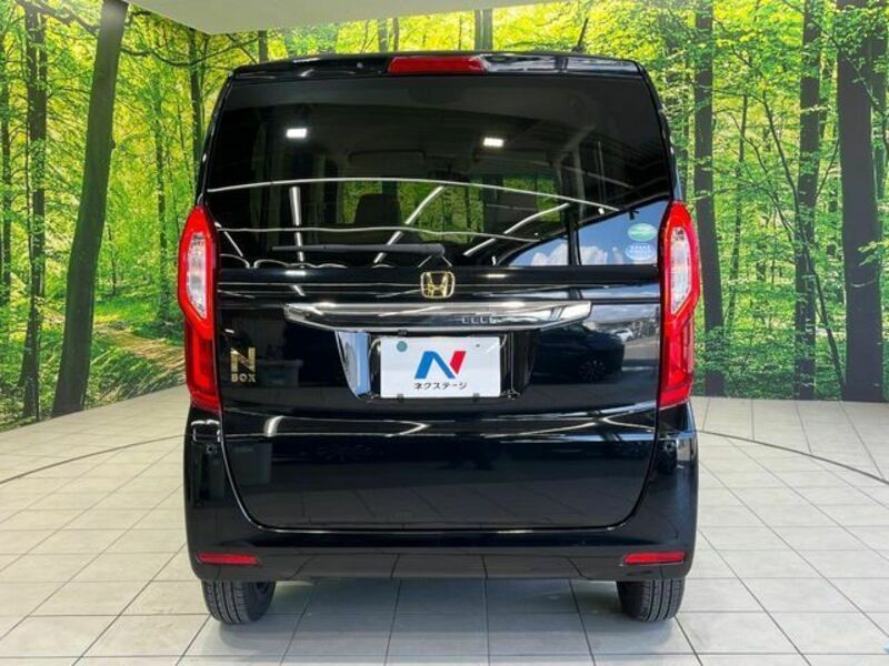 N BOX