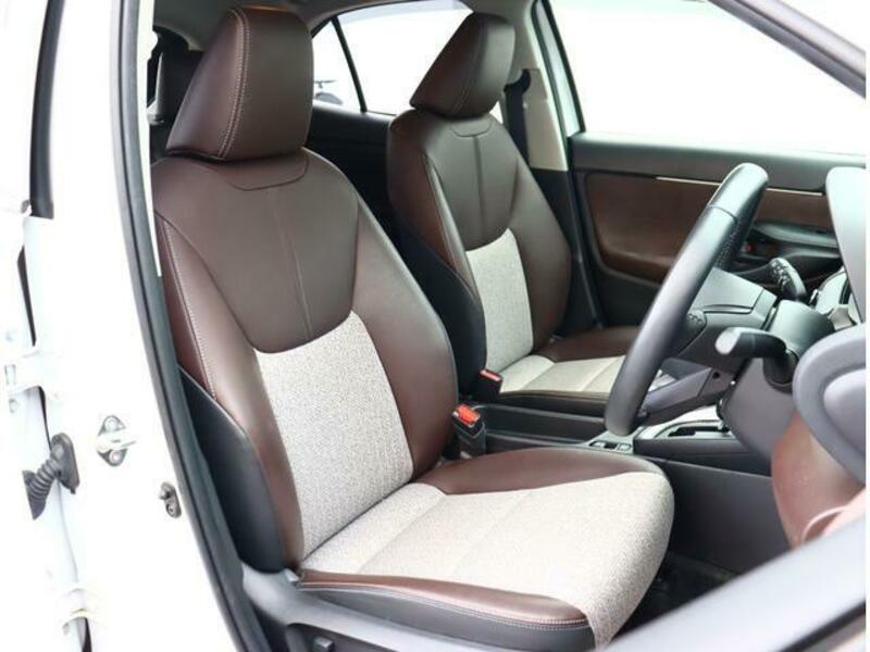 YARIS CROSS