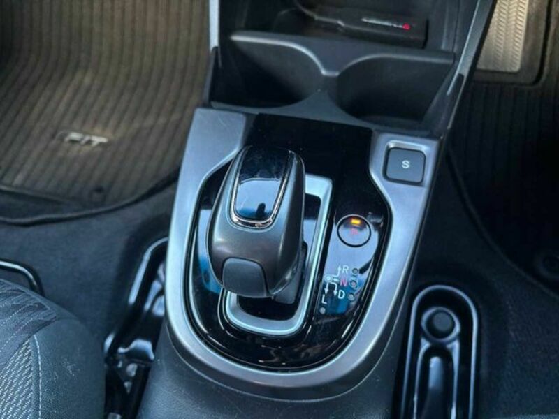 FIT HYBRID