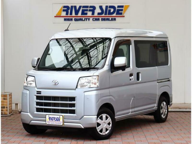 TOYOTA PIXIS VAN