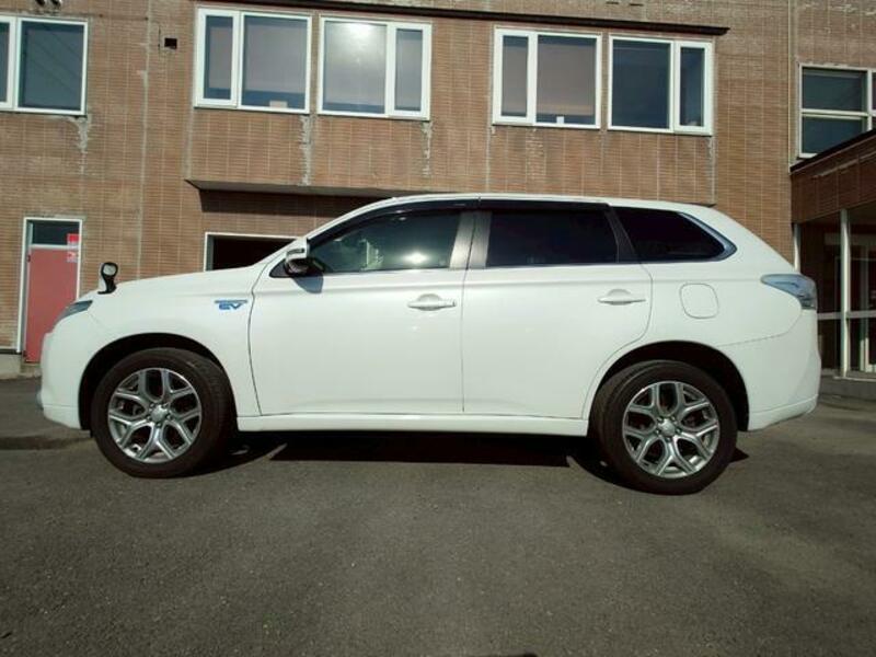 OUTLANDER PHEV