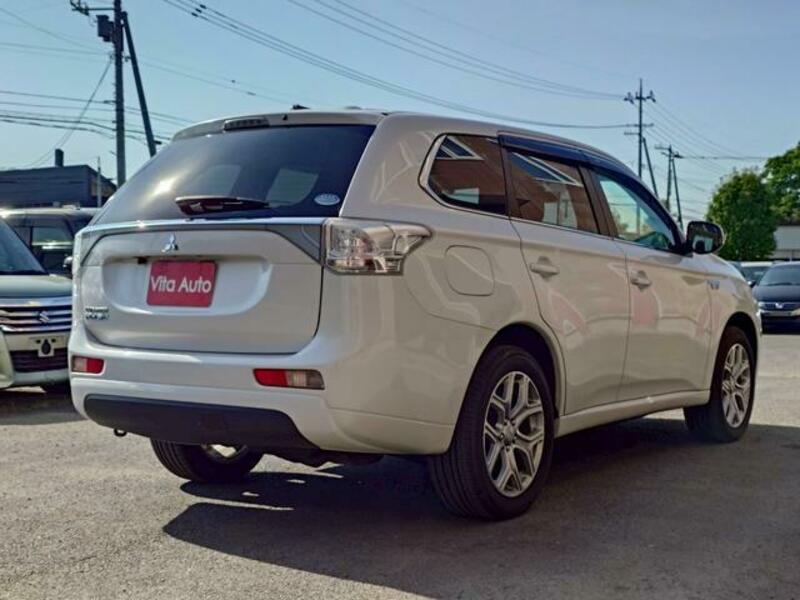 OUTLANDER PHEV