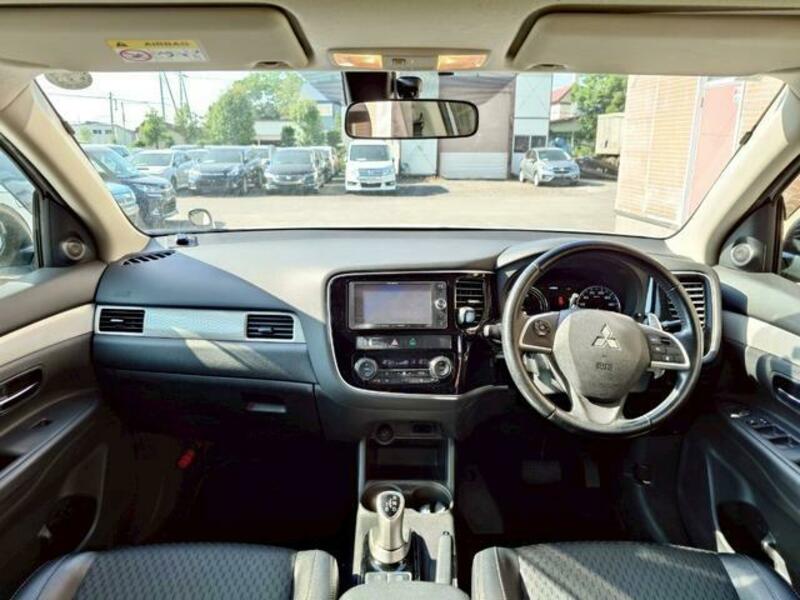 OUTLANDER PHEV